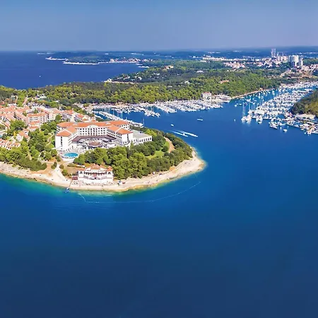 Apartamento 1 Bedroom Beautiful In Pula